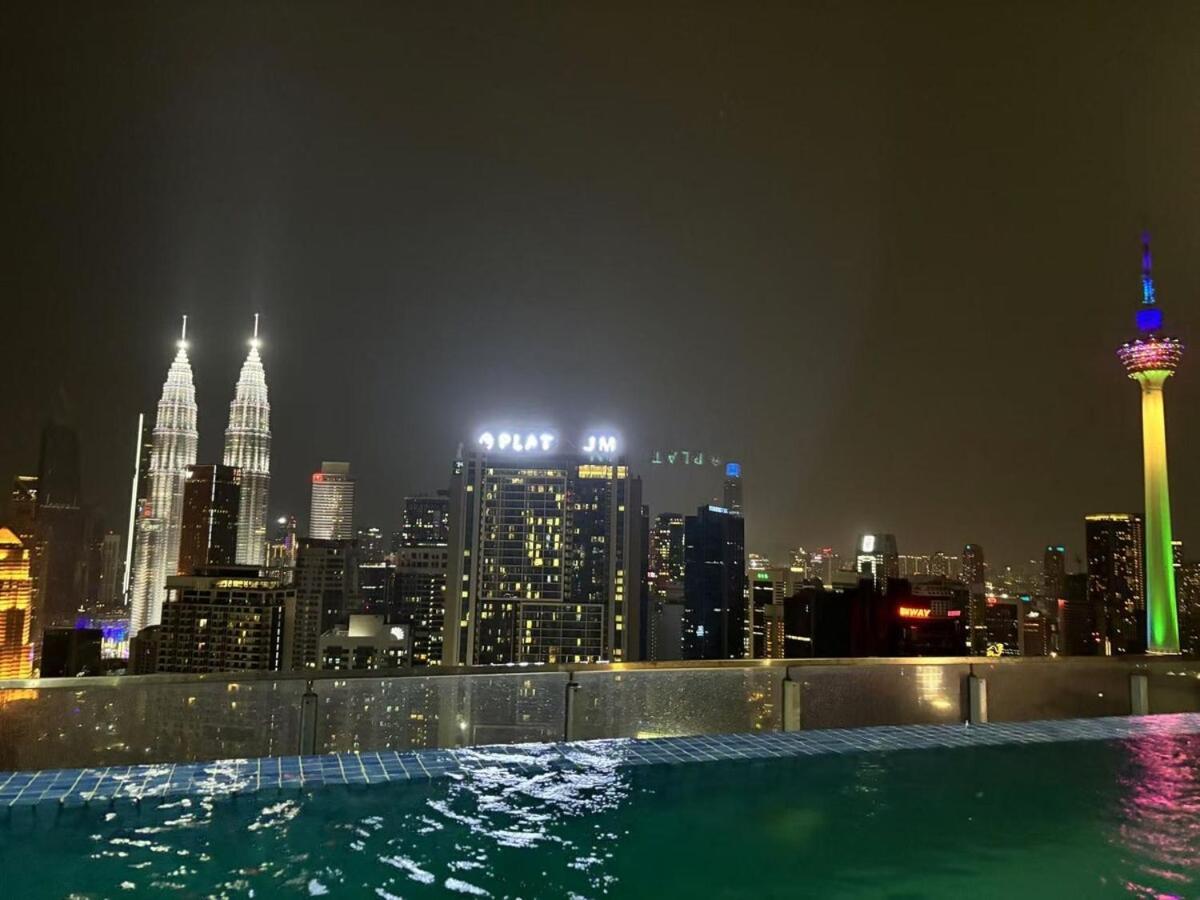 Pangsapuri Premium Cozy Rooftop Pool Klcc-1080hd Movie